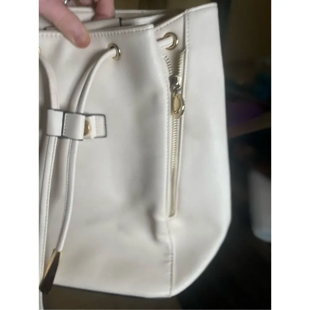 Kalkinguo White Vegan Leather Gold‎ Hardwu Flap Backpack Bag NWOT